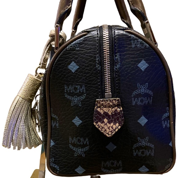 Authentic MCM Visetos Princess Lion Boston Coated Canvas & Leather Bag - Picture 3 of 16